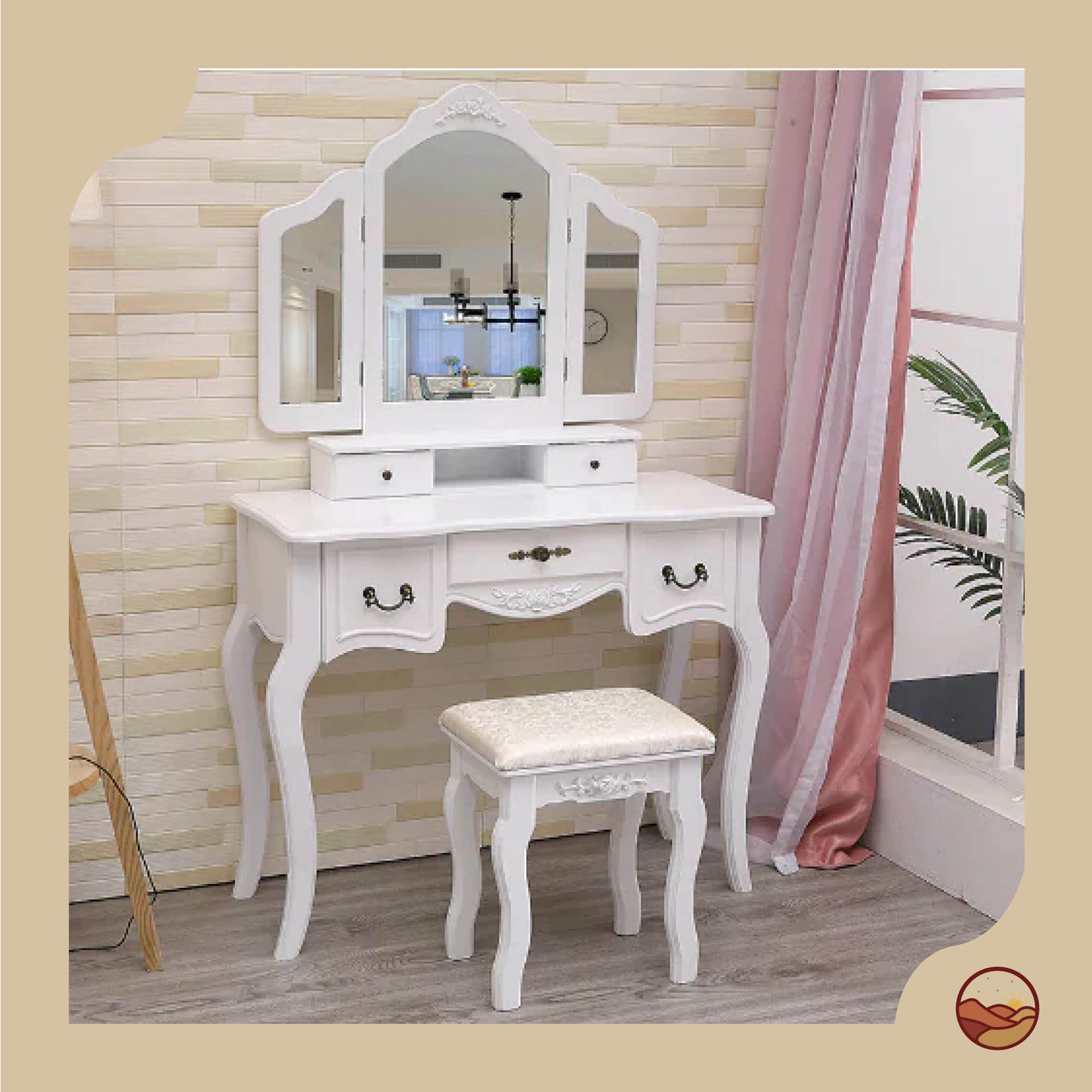 Luxurious Beauty Station